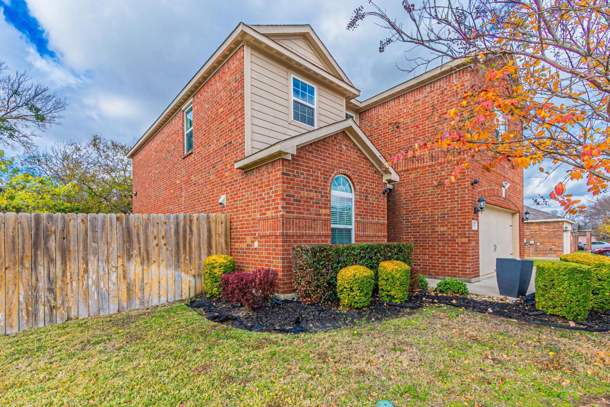 Luxury 5Br Dallas Retreat With Business Amenities - Perfect For Business Travelers, Families & Groups Екстер'єр фото